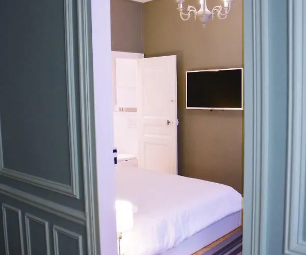 Apartman Sur Cour Párizs