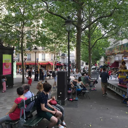 Sur Cour Daire Paris